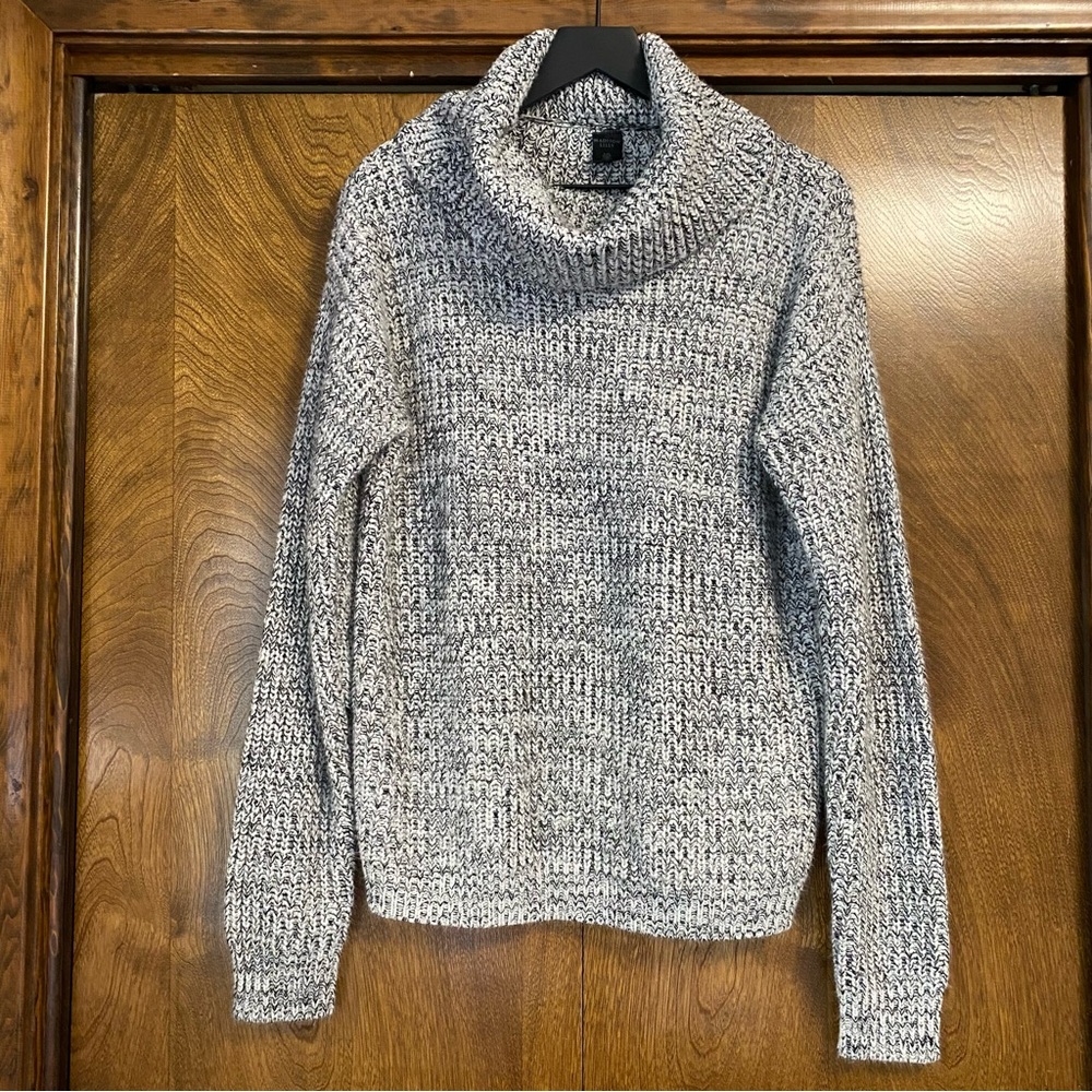 Madison Lilly XXL Cowl Neck Women’s Turtleneck Cozy Sweater Black & White Warm